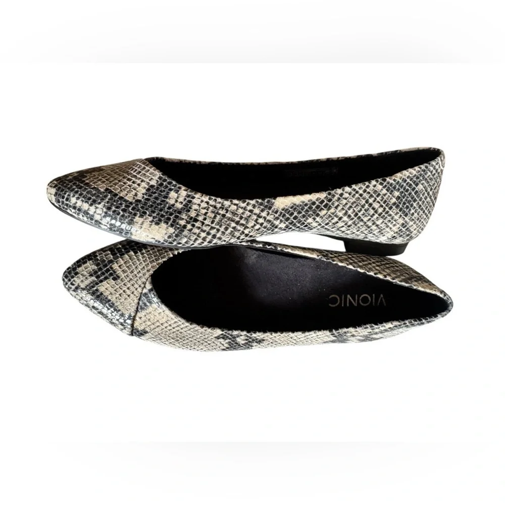 Vionic Caballo Snake Skin Print Pointed Ballet Flats Orthotic 6